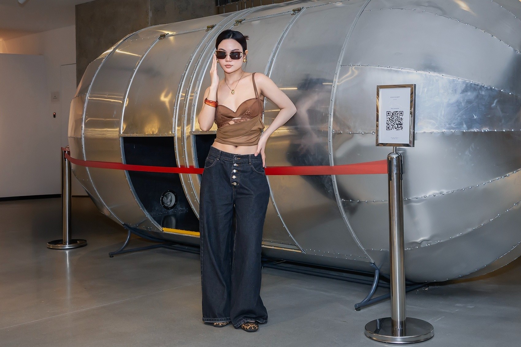 Viet Nam,  Singapore anh 1