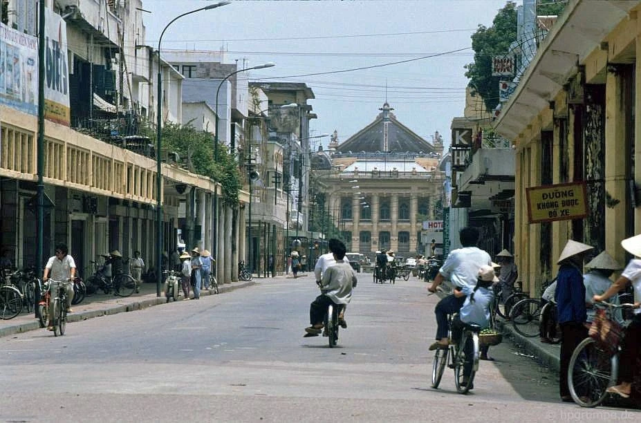 H&agrave; Nội ảnh 1