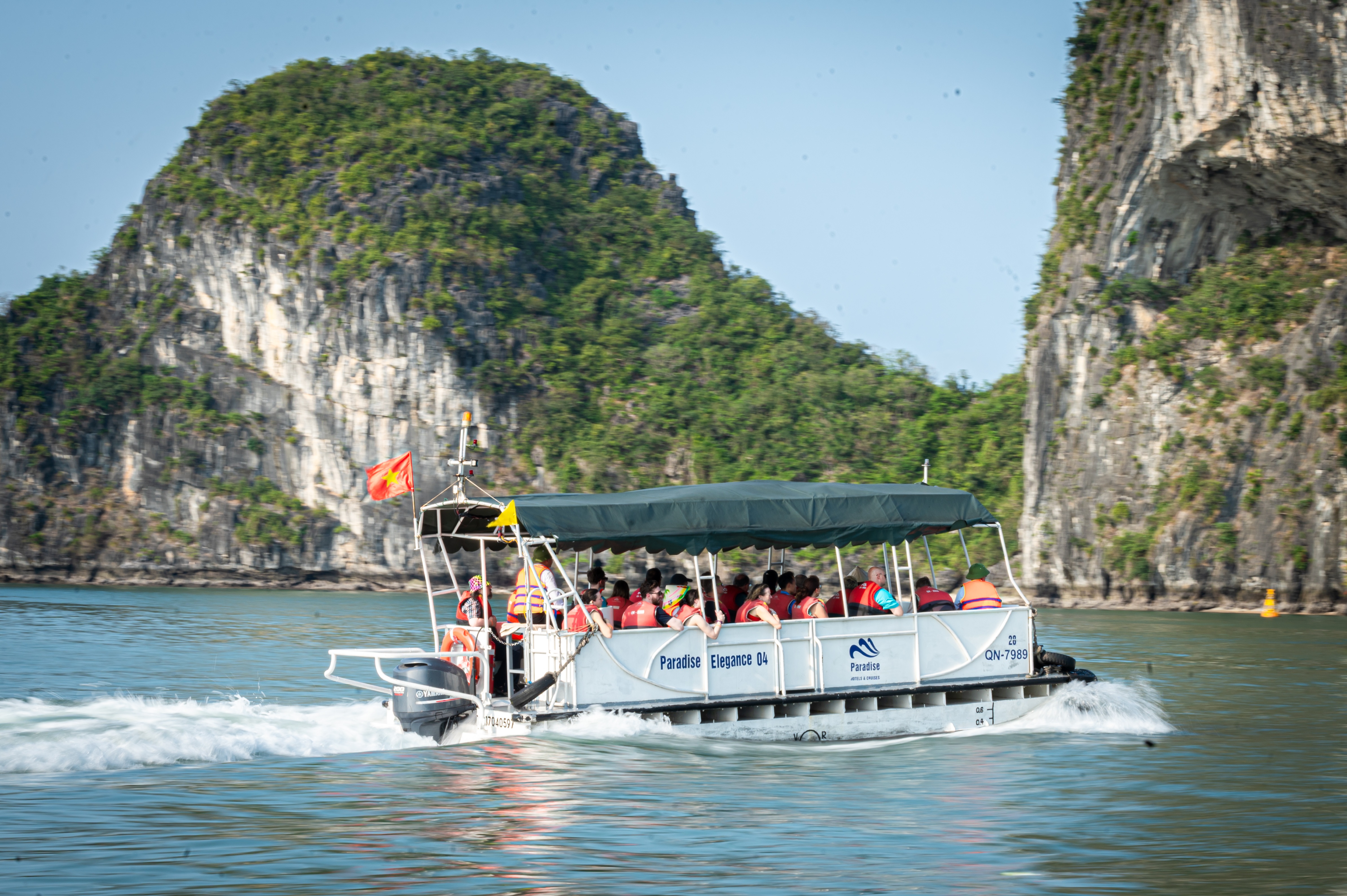 vinh Ha Long,  du thuyen anh 8