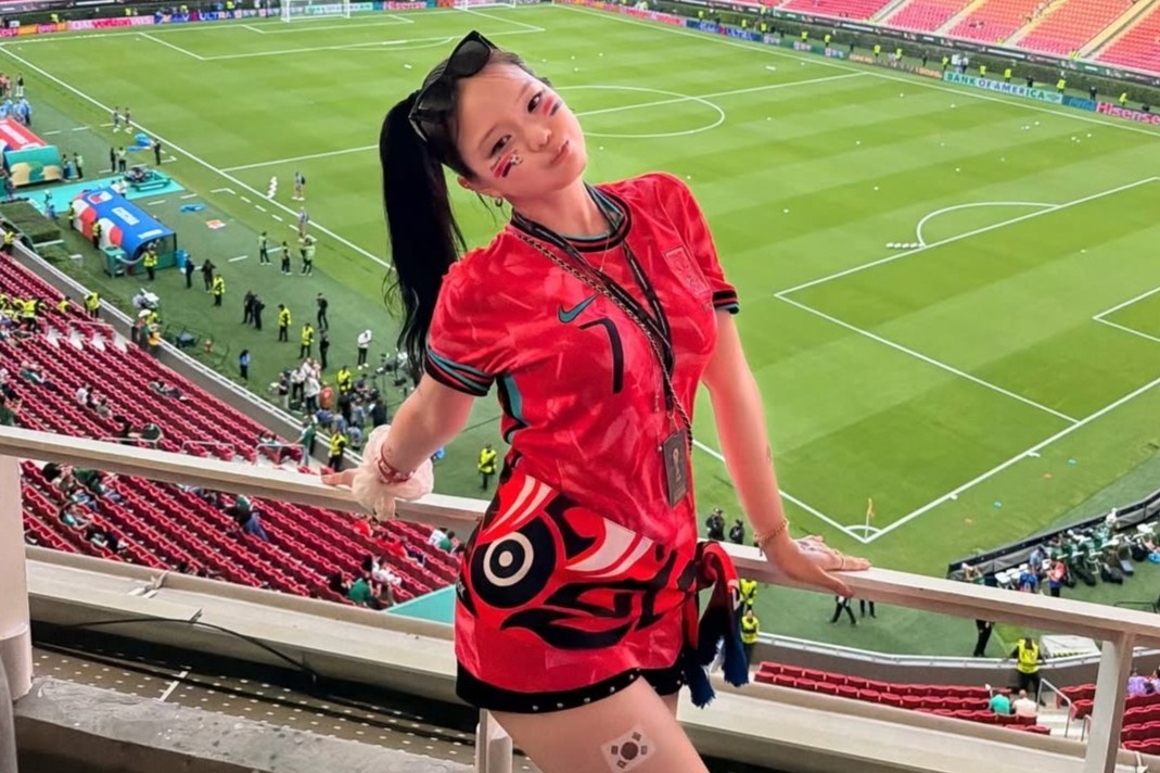 FIFA hanh dong sau vu CDV Mexico xuc pham nu YouTuber Han Quoc hinh anh