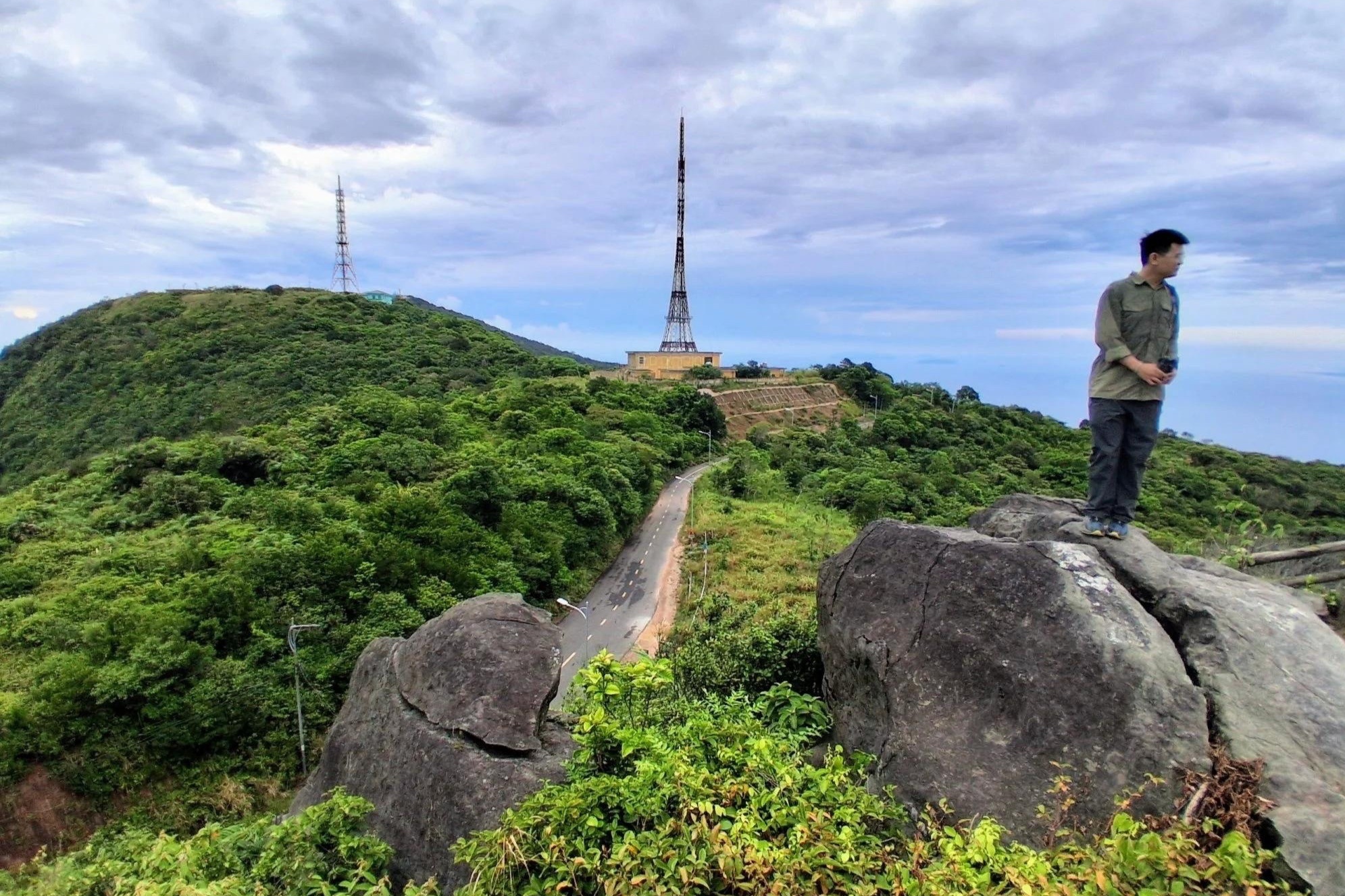 Da Nang,  ban dao Son Tra anh 1
