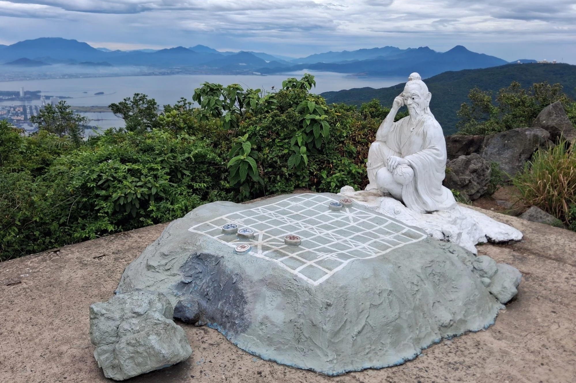 Da Nang,  ban dao Son Tra anh 2