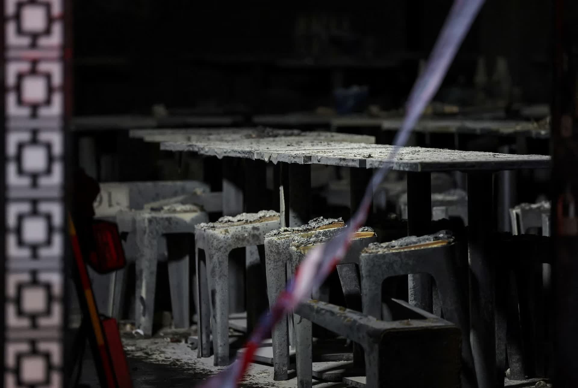 Nhạc công kể phút lửa thiêu rụi quán bar làm 27 người chết ở Thái Lan