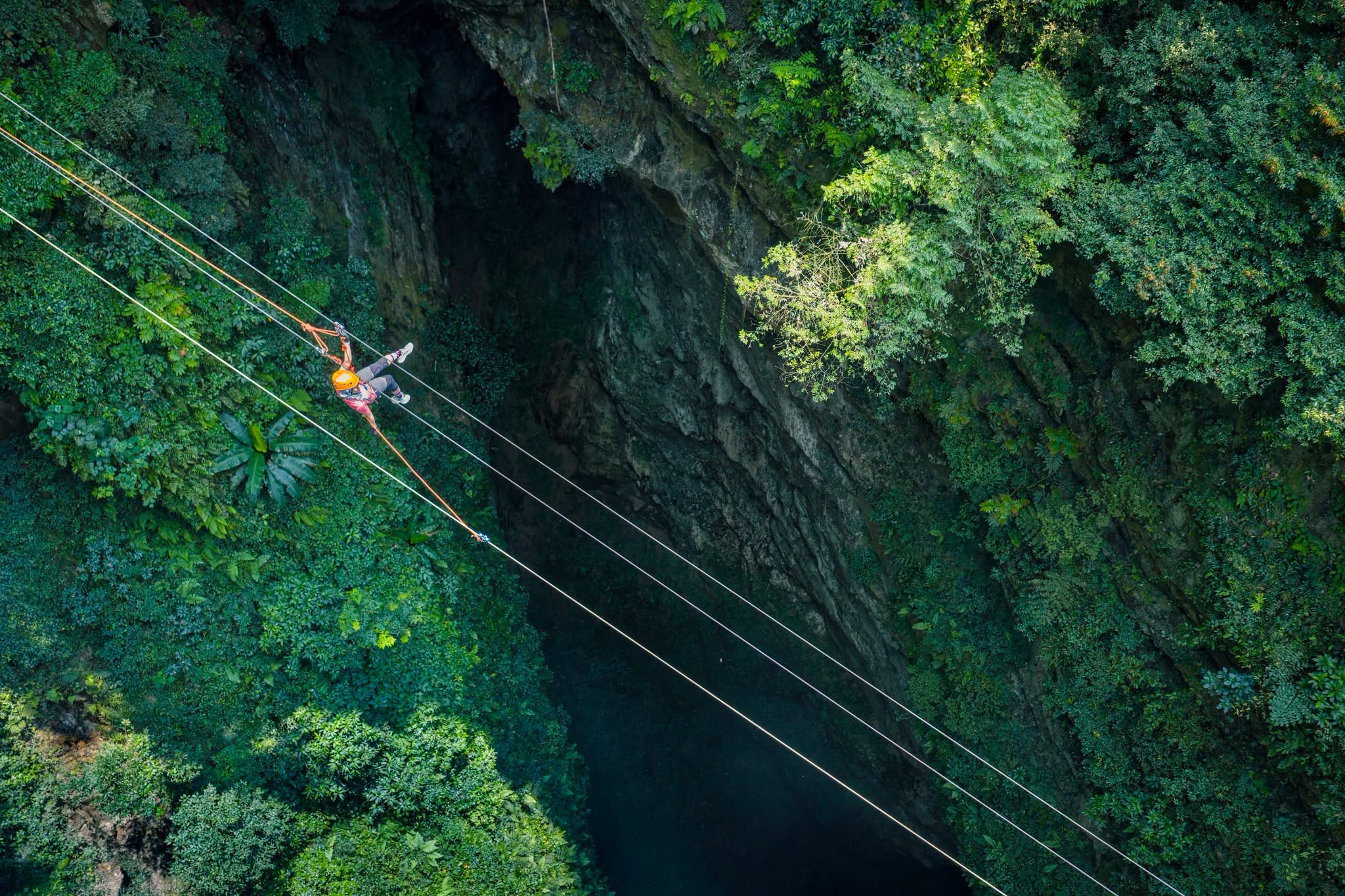 hố sụt,  zipline ảnh 3