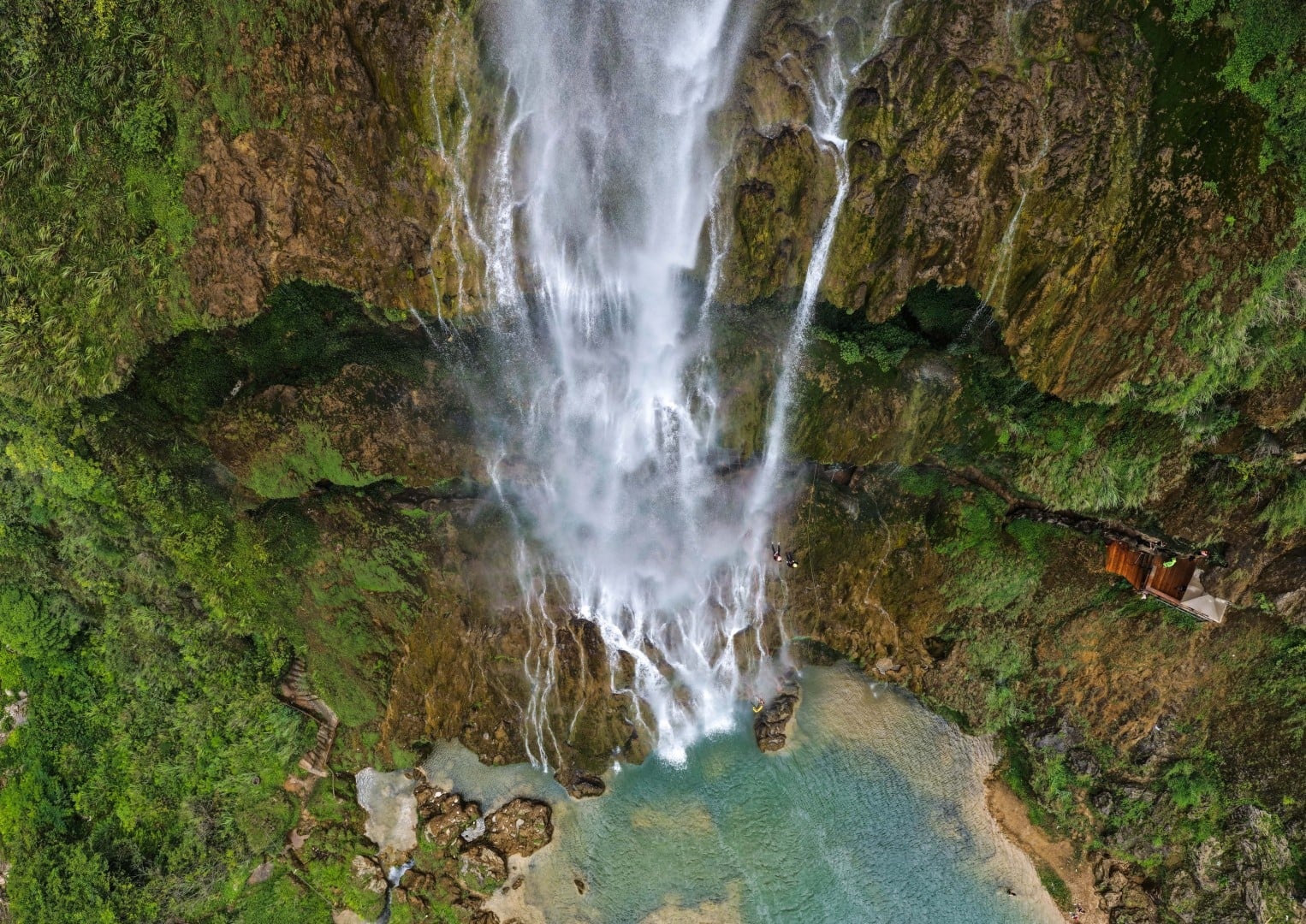 Trung Quốc,  đu d&acirc;y ảnh 3