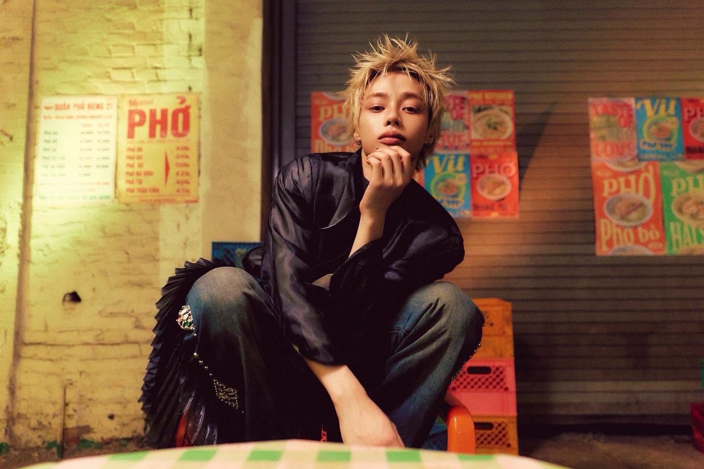 Phở, ghế nhựa đỏ bất ngờ xuất hiện trong MV Kpop của idol người Việt