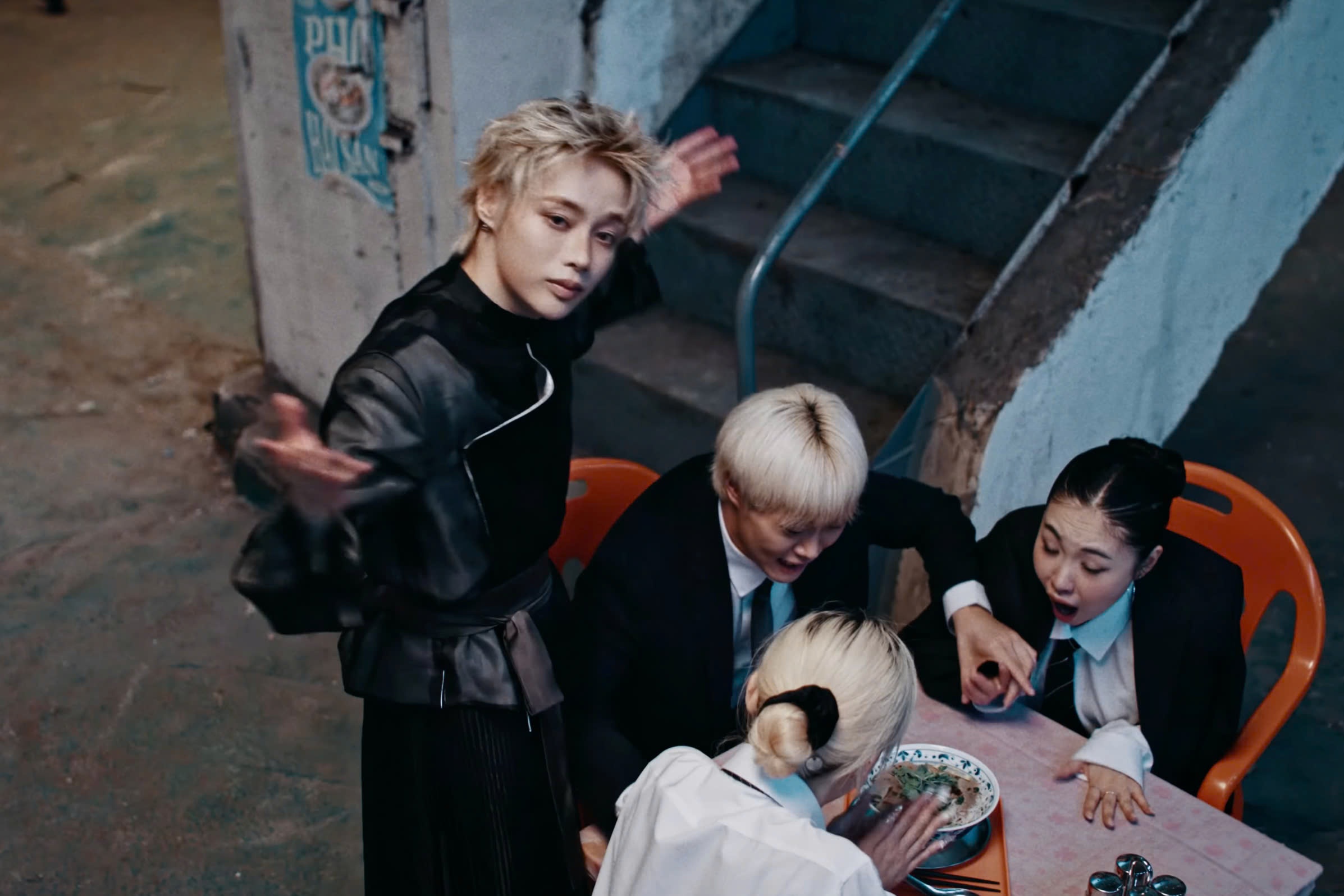 phở,  MV Kpop ảnh 6