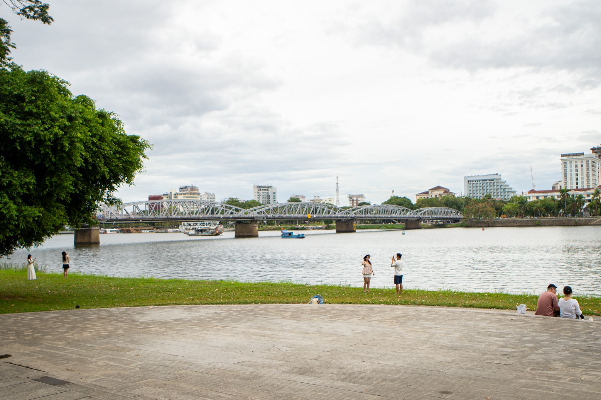 s&ocirc;ng Hương,  Huế ảnh 2