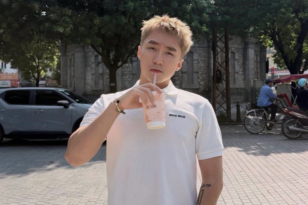 Sơn Tùng 'khóc' vì hẹn fan uống cà phê trứng nhưng không gặp ai
