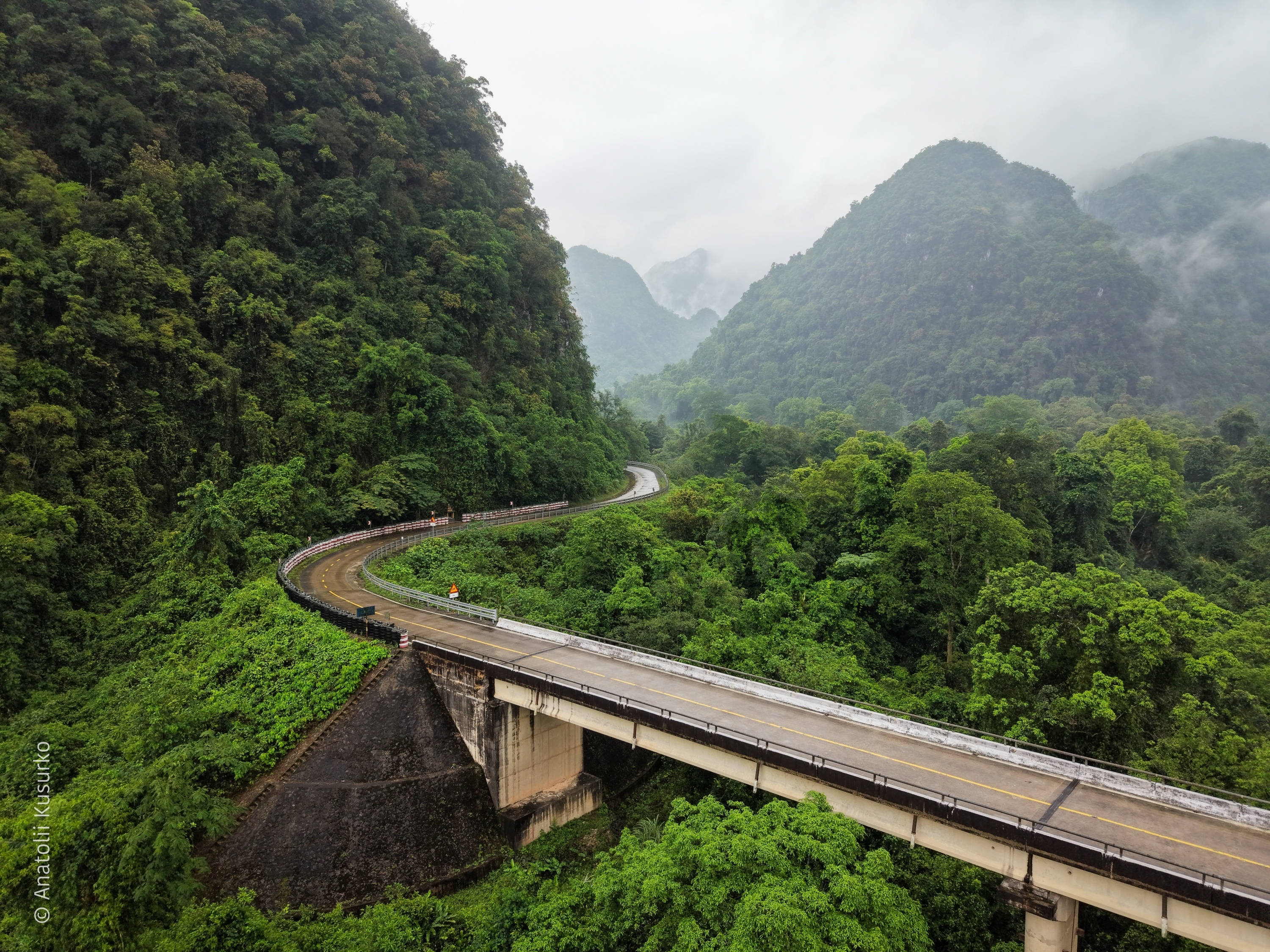 ch&agrave;ng trai Nga,  Việt Nam ảnh 1