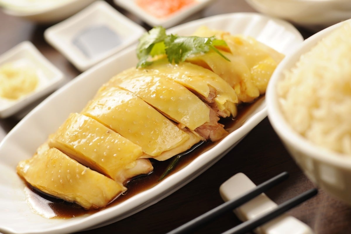 cơm g&agrave; ảnh 1
