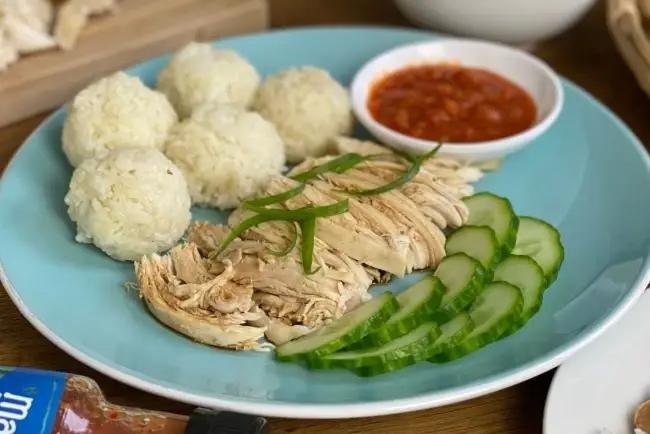 cơm g&agrave; ảnh 3