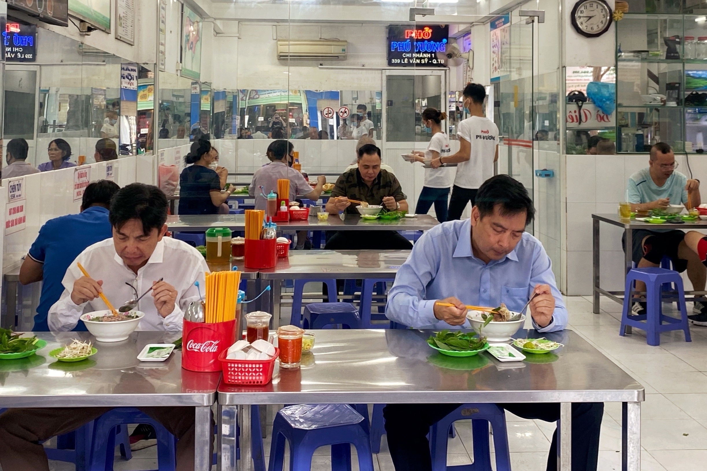 phở,  phở Ph&uacute; Vương ảnh 1
