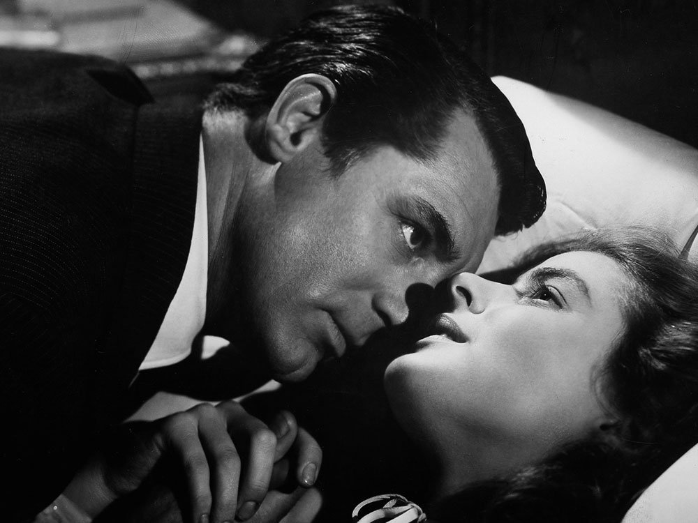 Kiểm duyệt đến nực cười điện ảnh thế giới ảnh 1 Kiem duyet den nuc cuoi dien anh the gioi anh 1