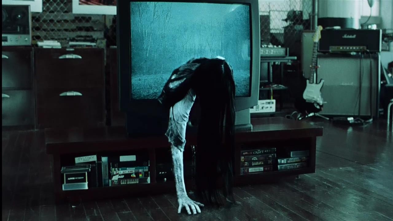 Hậu quả ám ảnh của việc xem phim kinh dị ảnh 2 Hau qua am anh cua viec xem phim kinh di anh 2