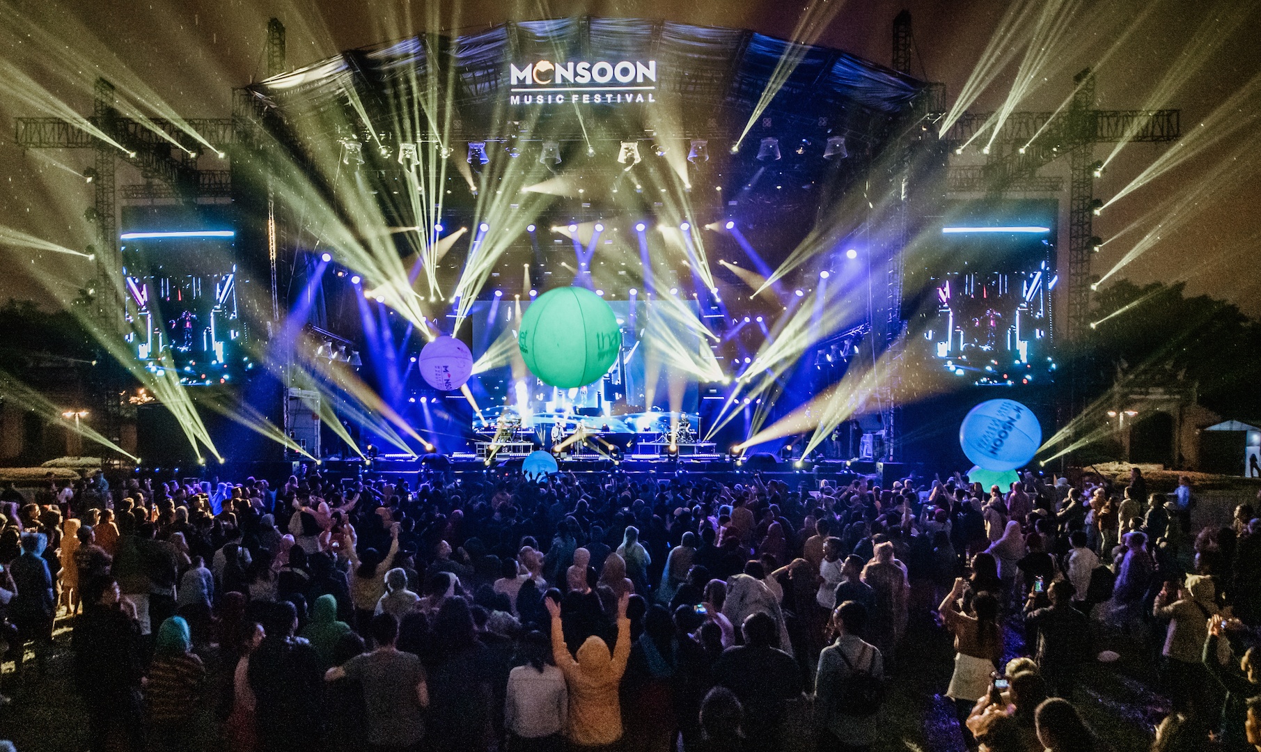 Monsoon dem thu hai tang nhiet voi Phum Viphurit anh 8