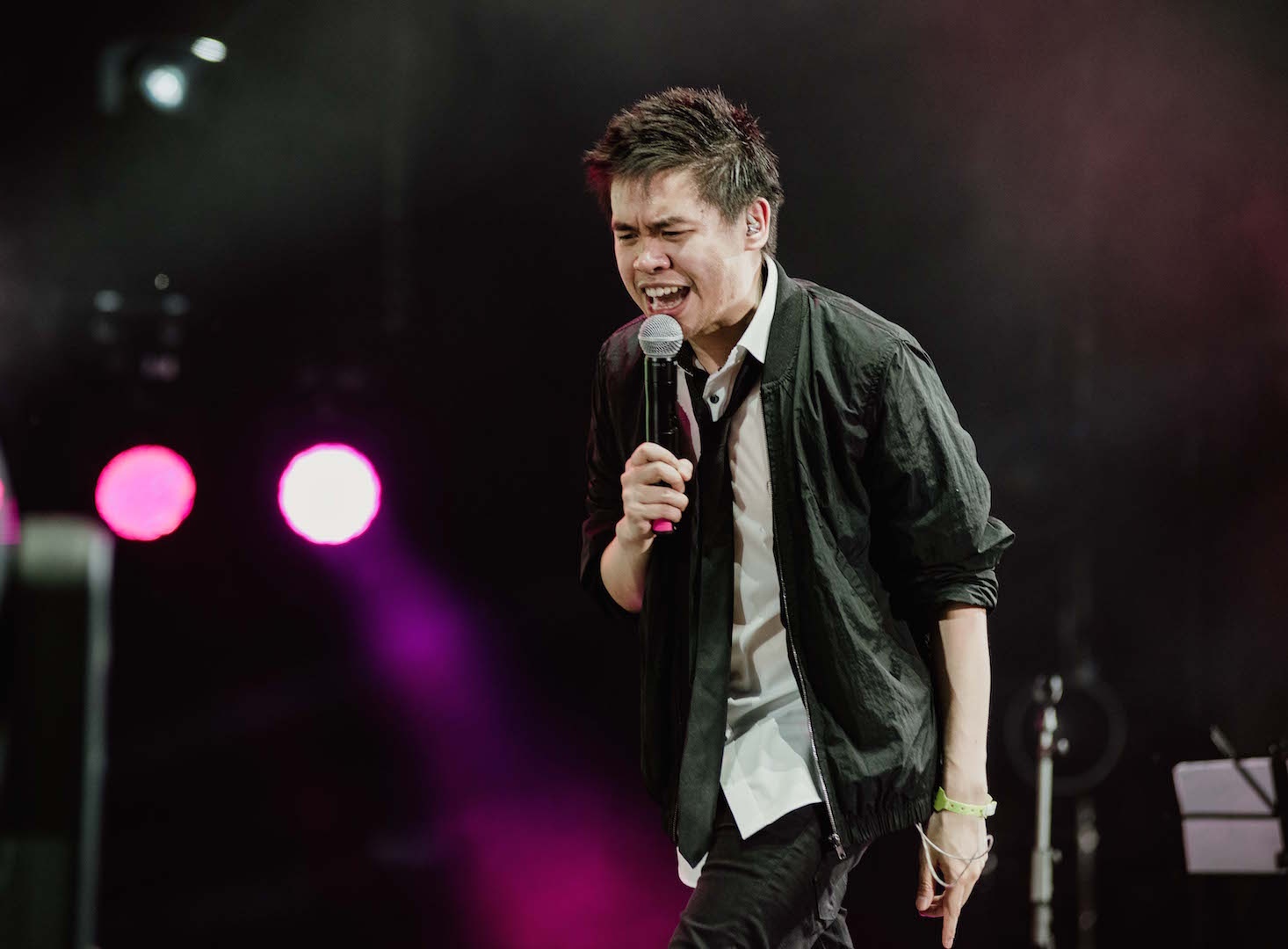 Vinh Khuat dien dem cuoi Monsoon 2019 anh 2