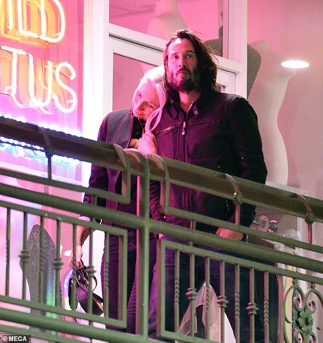 Keanu Reeves công khai bạn gái ảnh 3 Keanu Reeves cong khai ban gai anh 3