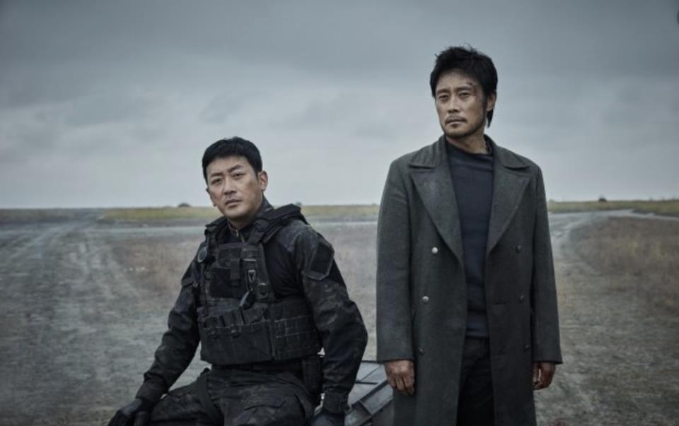 Lee Byung Hun dong hai phim ve tham hoa anh 2