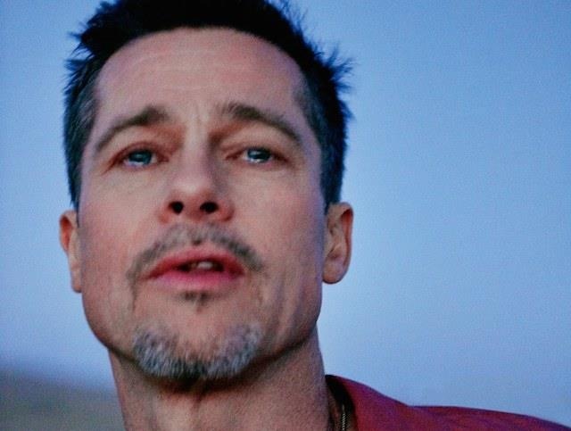 Brad Pitt tiet lo ve chung nghien ruou hinh anh