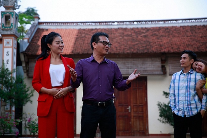 Tu Long noi ve hai Tet anh 2