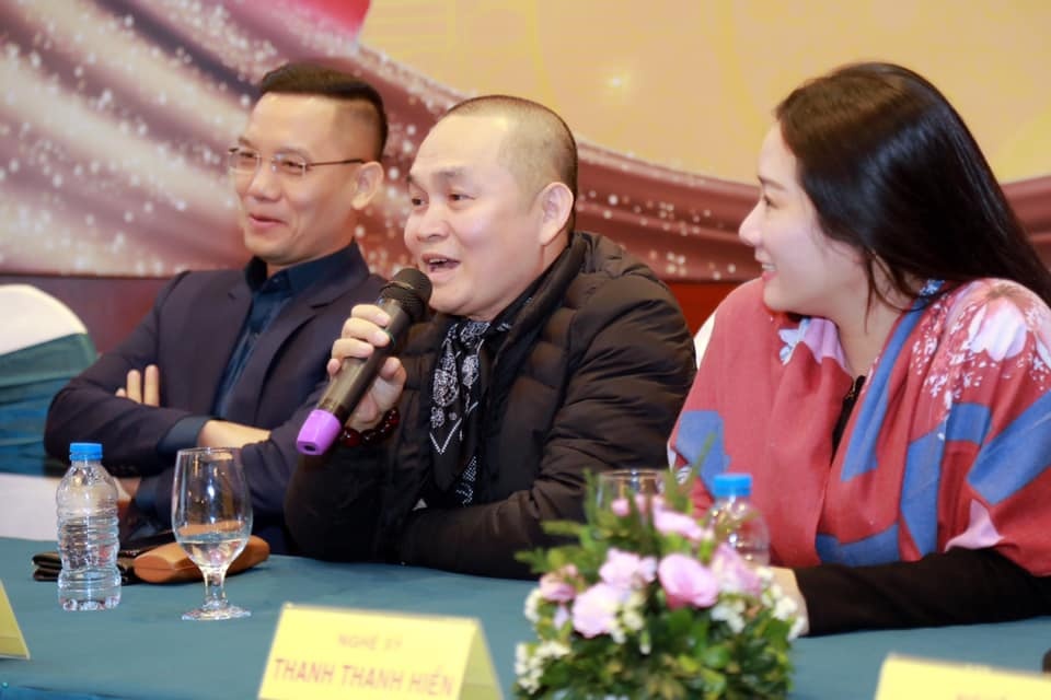 Xuan Hinh dong cung Hoai Linh anh 1