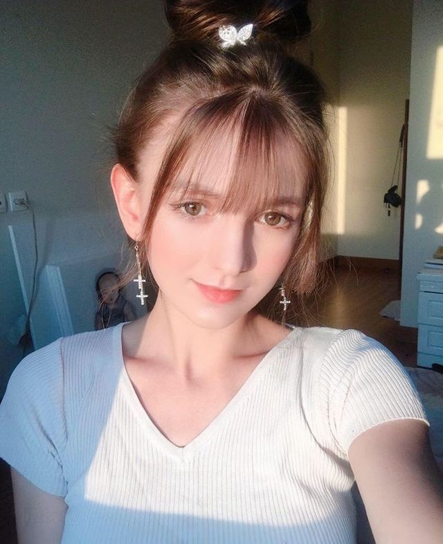 nhan sac Alexandra Rud anh 4