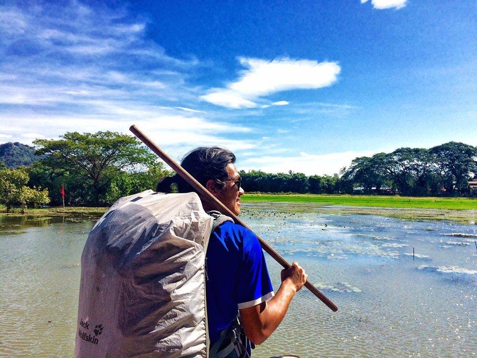 Phuot thu 9x mo uoc di bo gan 100 quoc gia hinh anh