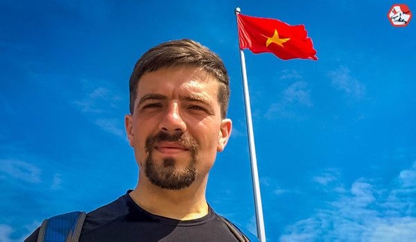 Chàng trai đi xe đạp vòng quanh thế giới ảnh 1 Chang trai di xe dap vong quanh the gioi anh 1