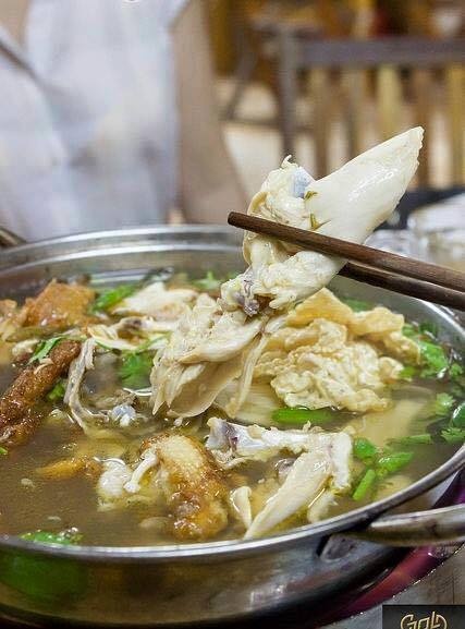 Nhung quan lau ngon cho ngay lanh anh 12