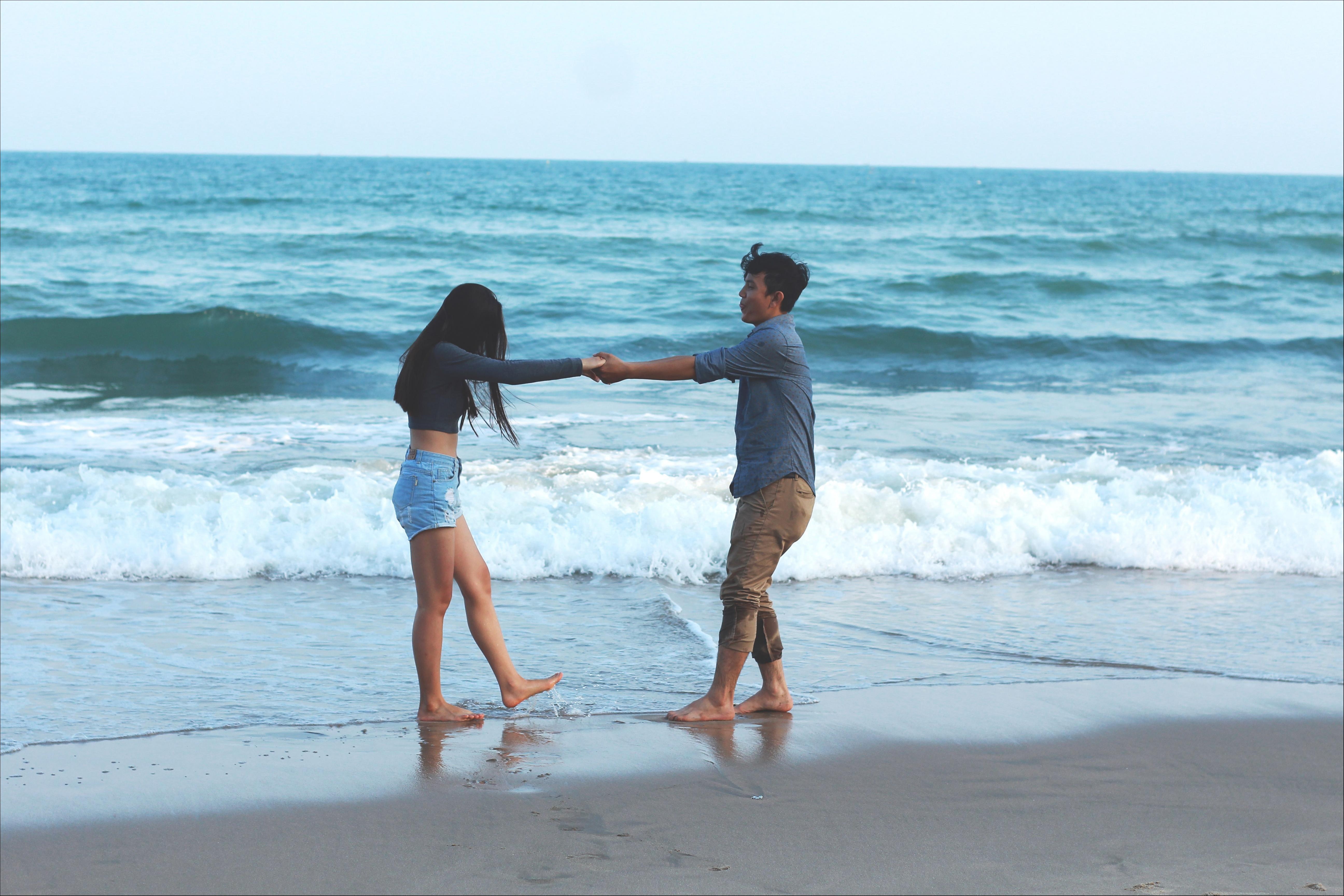 Hanh trinh di va yeu anh 3