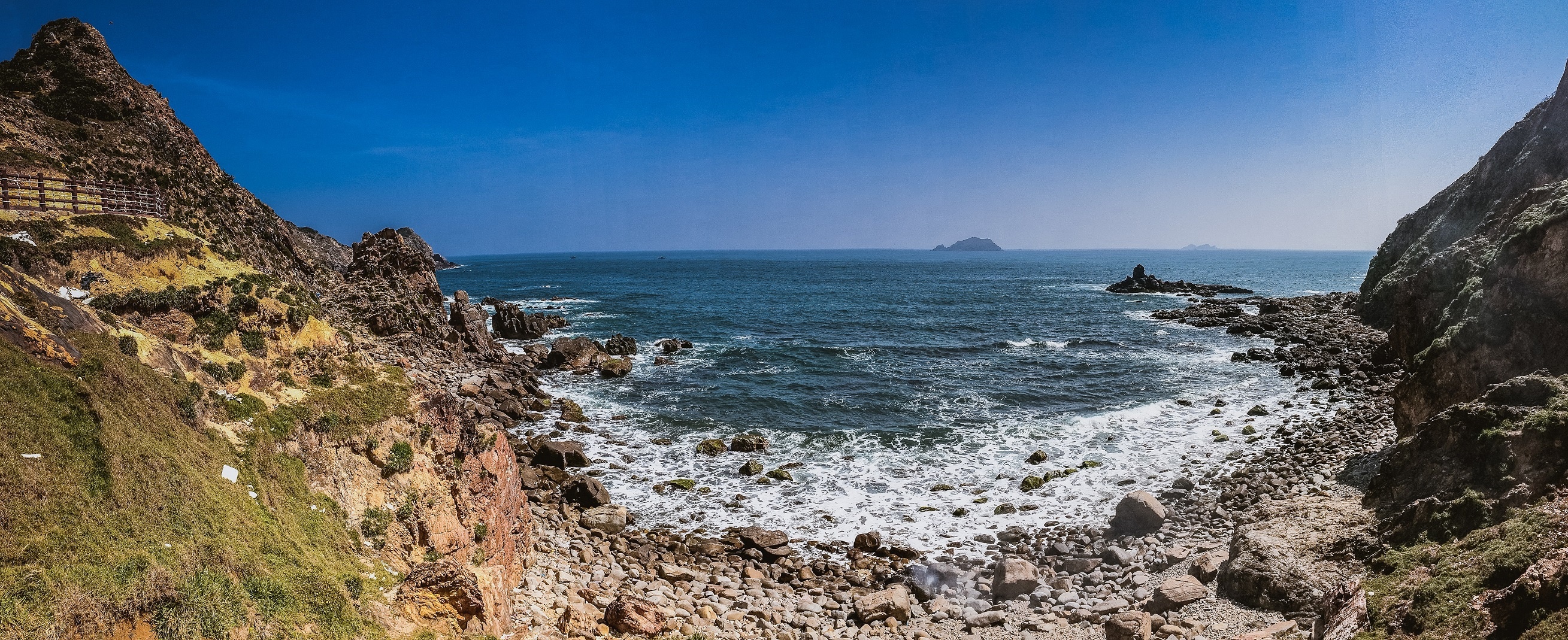 Kham pha Eo Gio anh 4