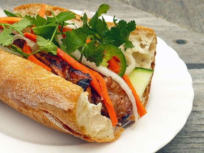 Banh mi thit nuong anh 7