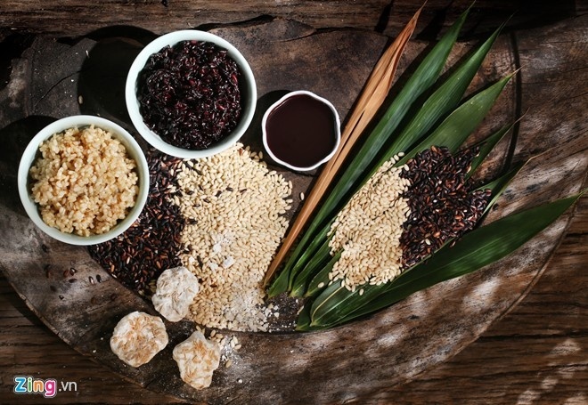 Tet Doan Ngo,  banh tro,  ruou nep,  xoi che,  thit it anh 2