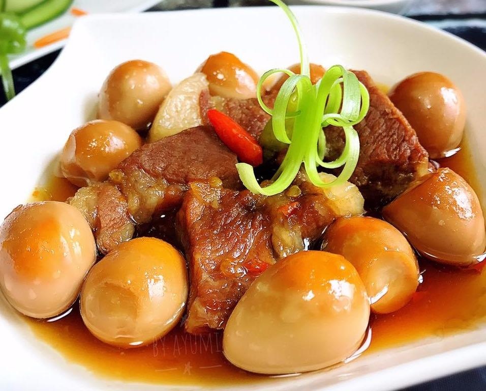 Cach lam thit kho tau dua com cho ca nha hinh anh