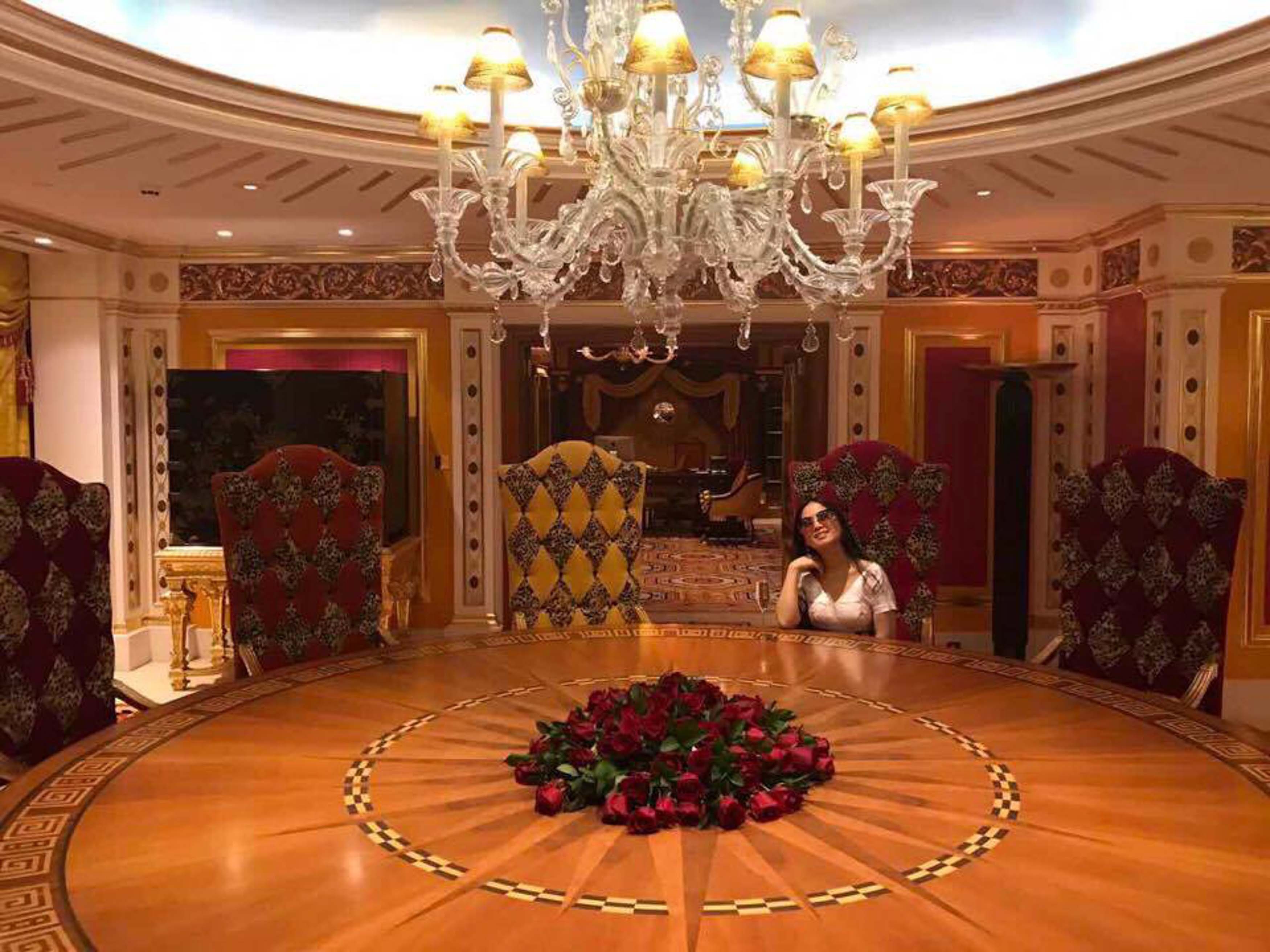 Chuyến đi Dubai của Hà Phương  ảnh 2 Chuyen di Dubai cua Ha Phuong anh 2