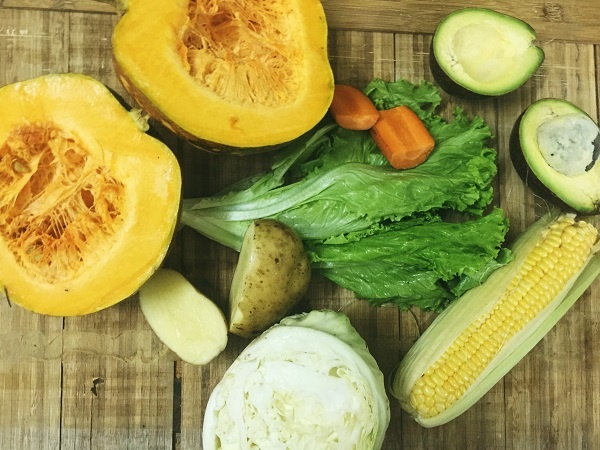 Salad tron ga chien gion anh 1