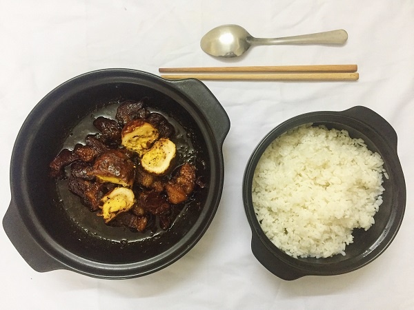 Thit kho nuoc cot dua anh 1