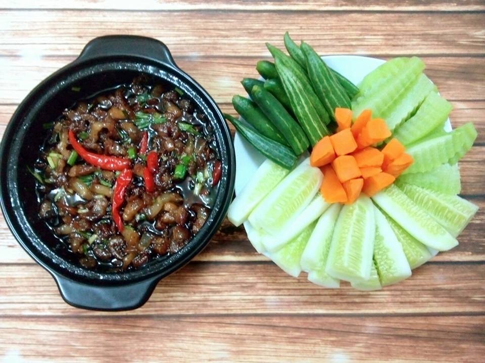 Rau cu luoc cham kho quet - mon an dan da cua Nam Bo hinh anh