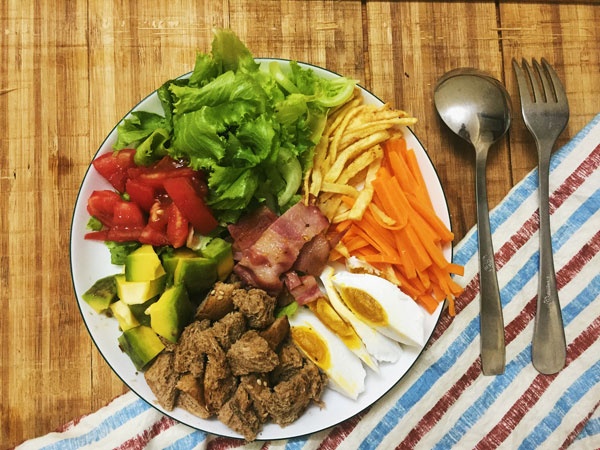 Salad trứng muối thịt hun khói ảnh 2 Salad trung muoi thit hun khoi anh 2