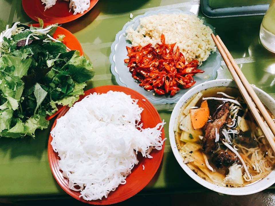 Quan bun cha anh 1