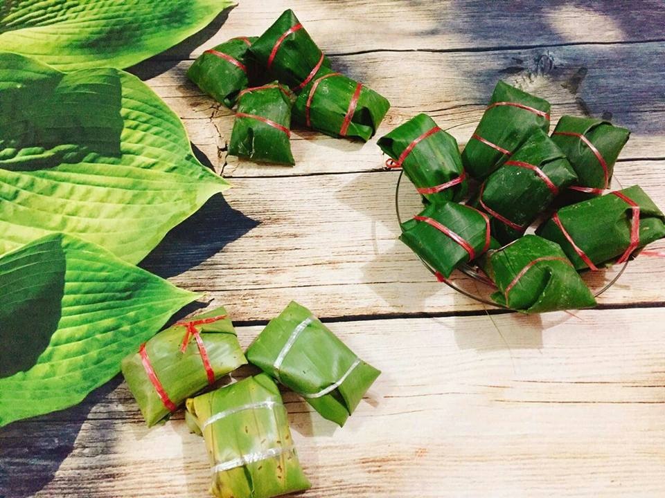 Bánh nếp nhân thịt ảnh 2 Banh nep nhan thit anh 2