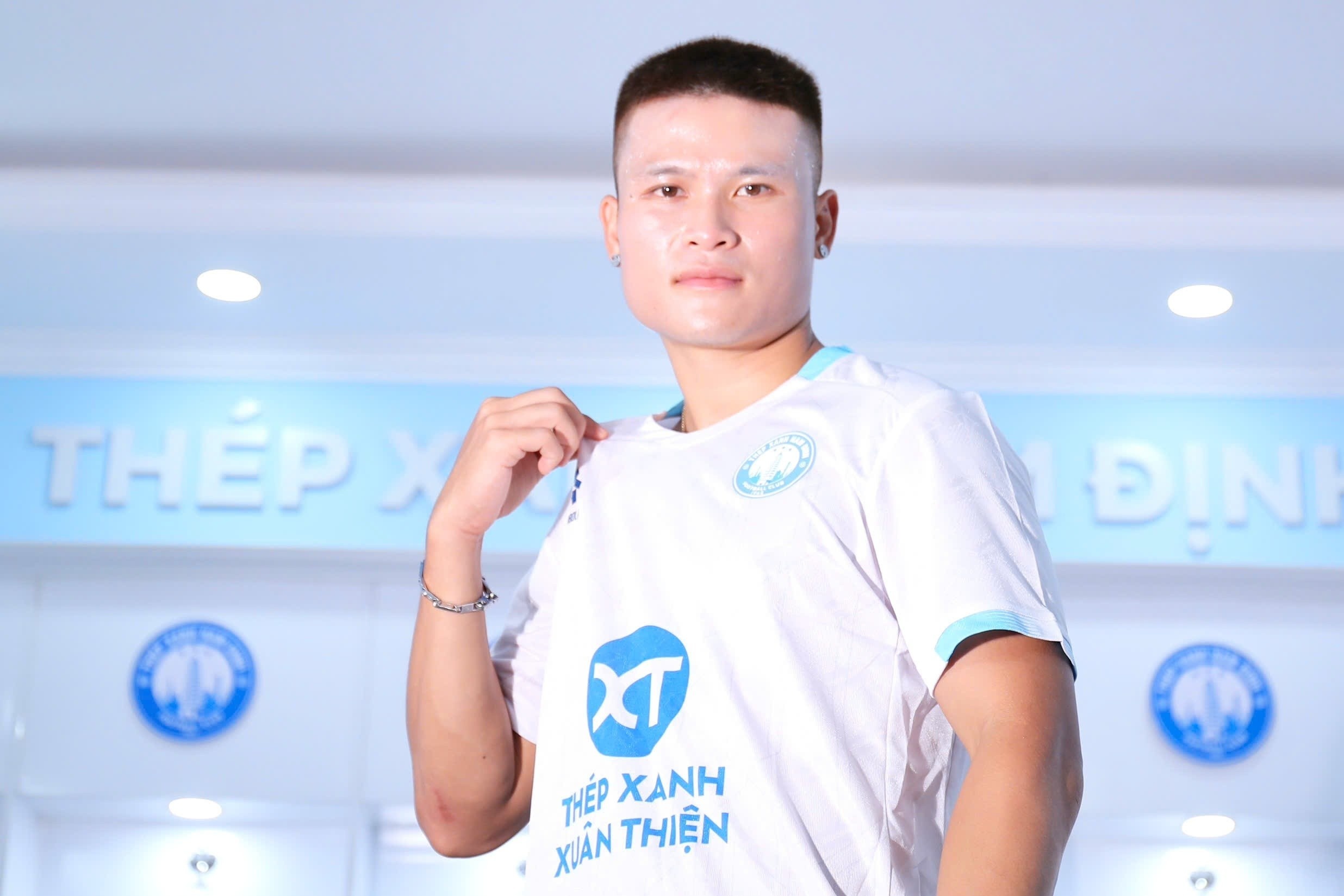 Một Quả bóng bạc Việt Nam gia nhập CLB Nam Định
