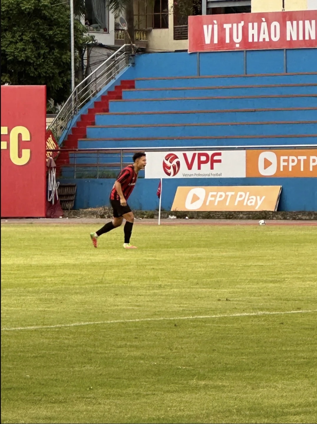 Quốc Kh&aacute;nh Ninh B&igrave;nh ảnh 1