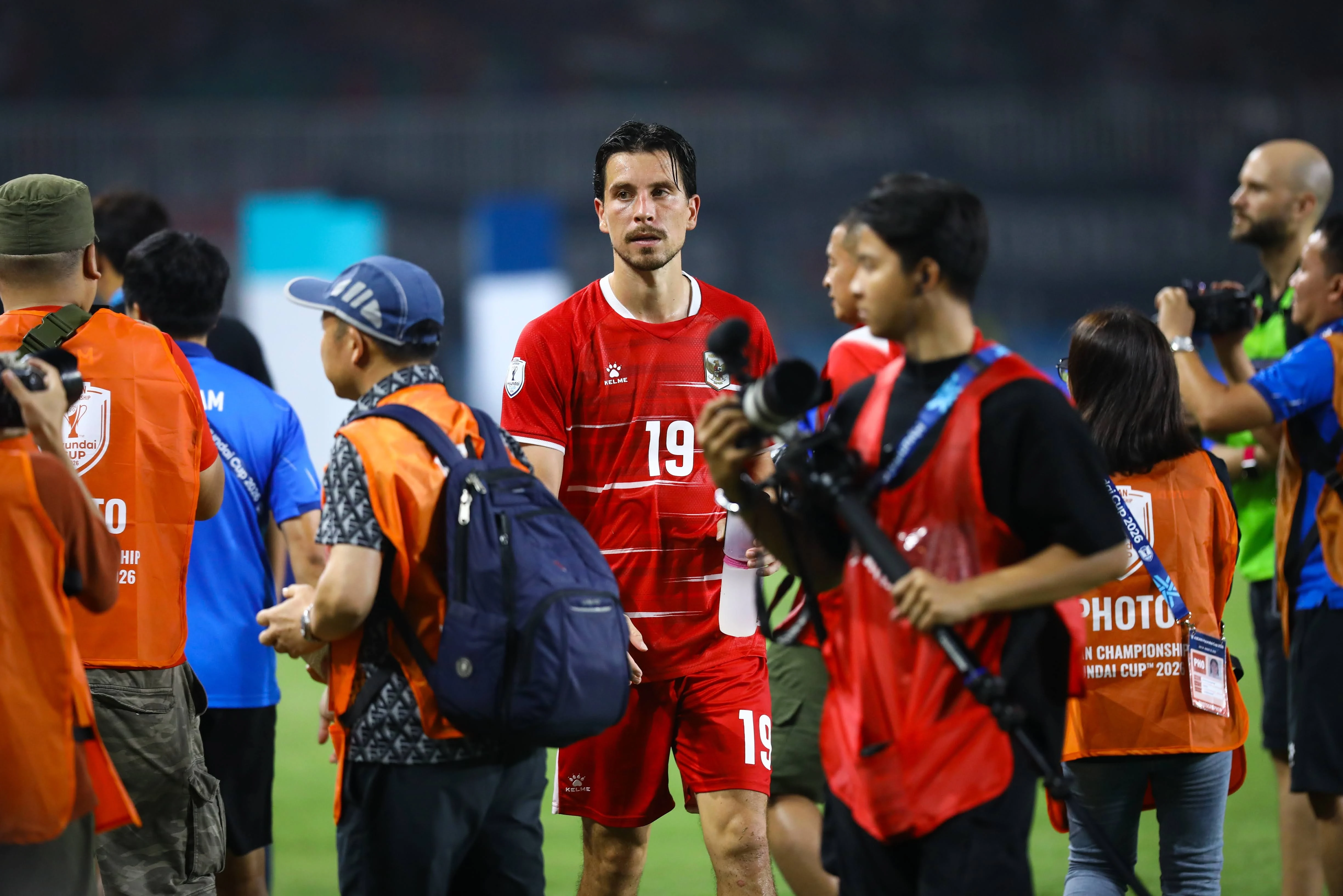 Hai ngoi sao Indonesia o dau trong tran thua Viet Nam? hinh anh
