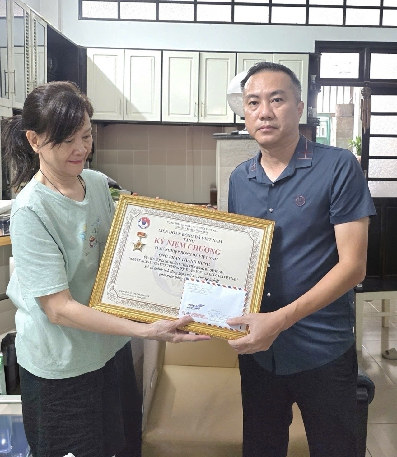 Phan Thanh H&ugrave;ng VFF ảnh 1