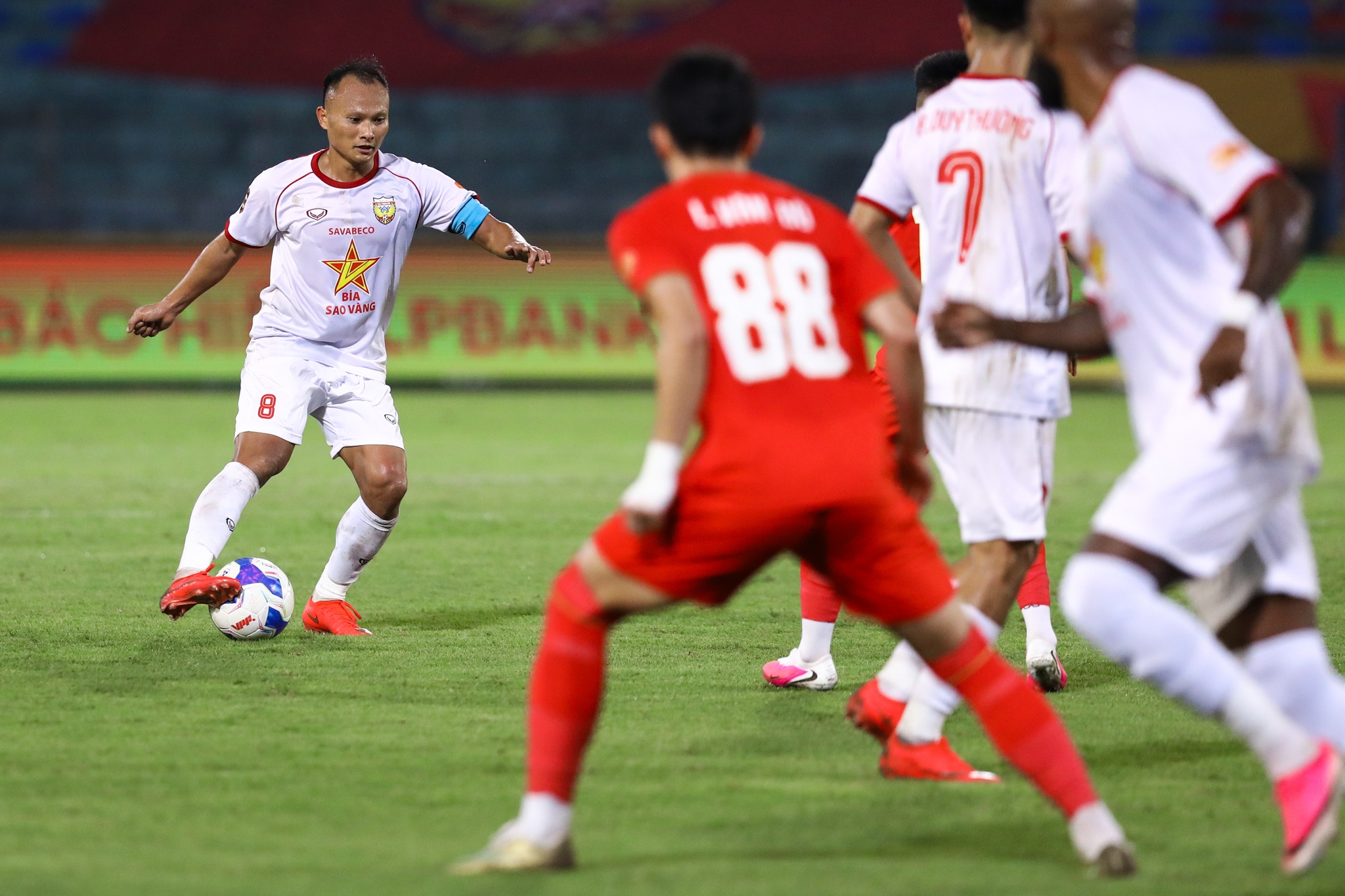 Trọng Ho&agrave;ng V.League ảnh 1