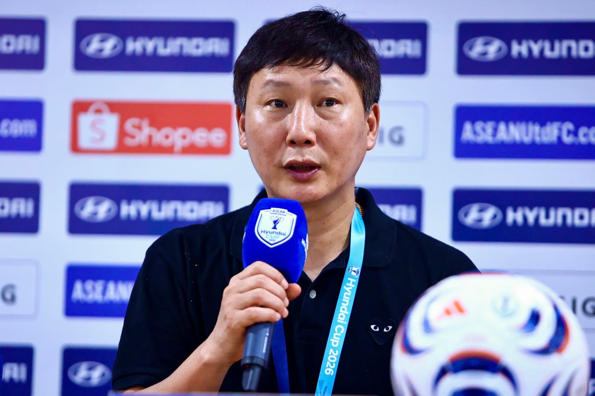 HLV Kim: 'Vinh quang đã là quá khứ'