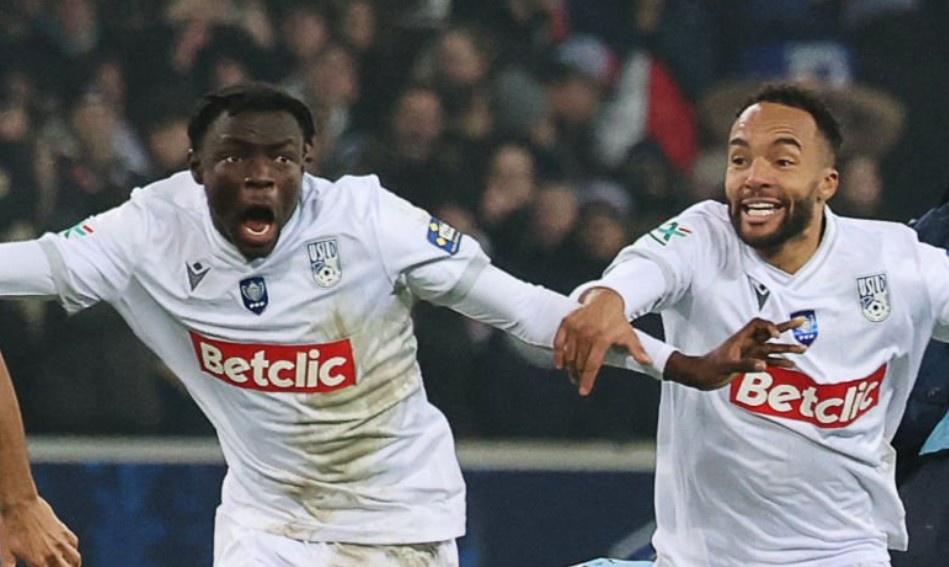 CLB vo danh tao dia chan tai cup Quoc gia Phap hinh anh