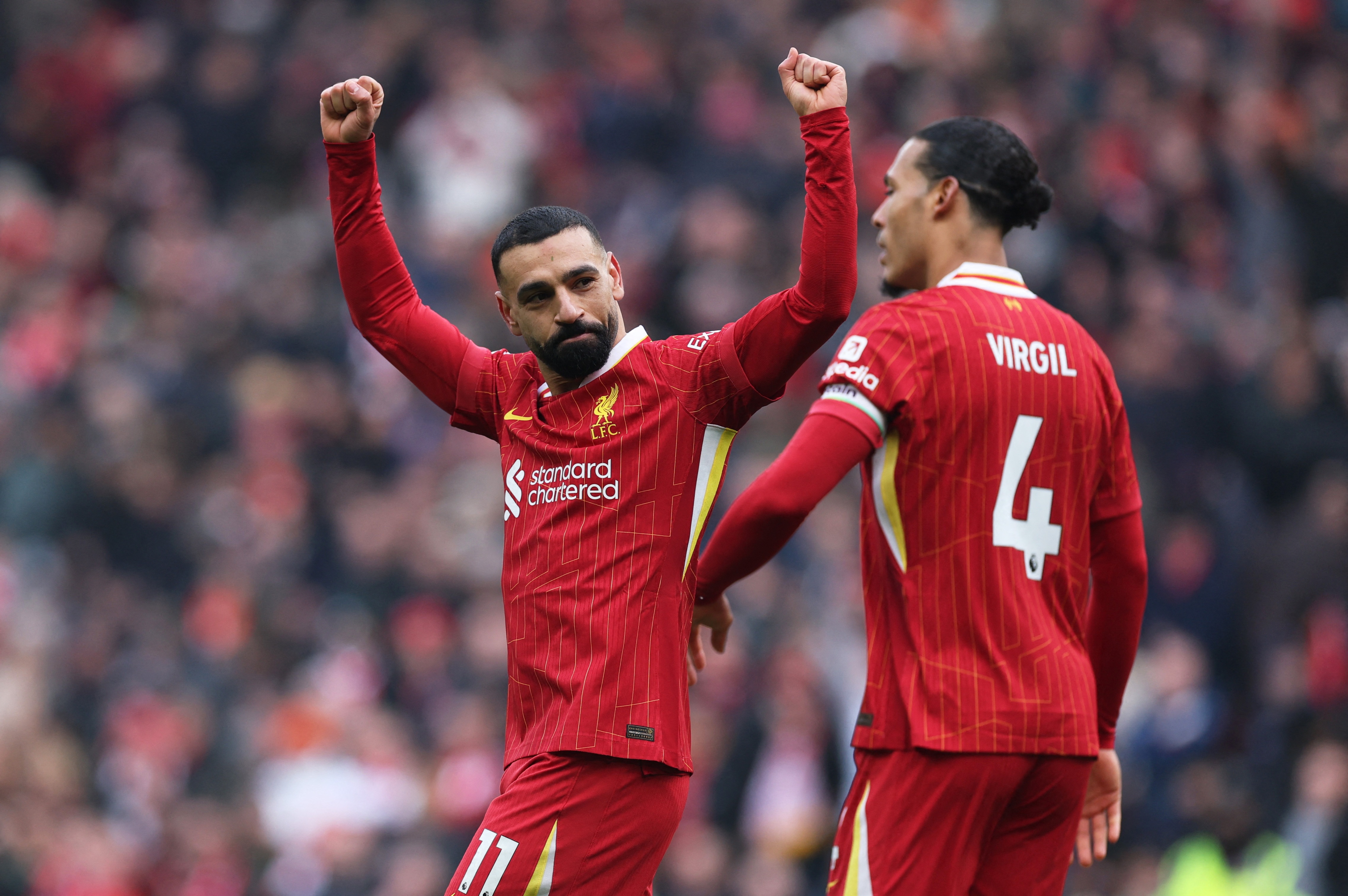 Liverpool giu vung ngoi dau Premier League hinh anh